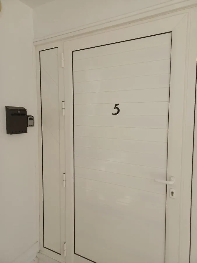Magnifique Studio A 5 Min De La Baie Orientale, Idolem Residence Unite 5 - 57 Rue Du Mont Vernon 1 Cul de Sac Apartment